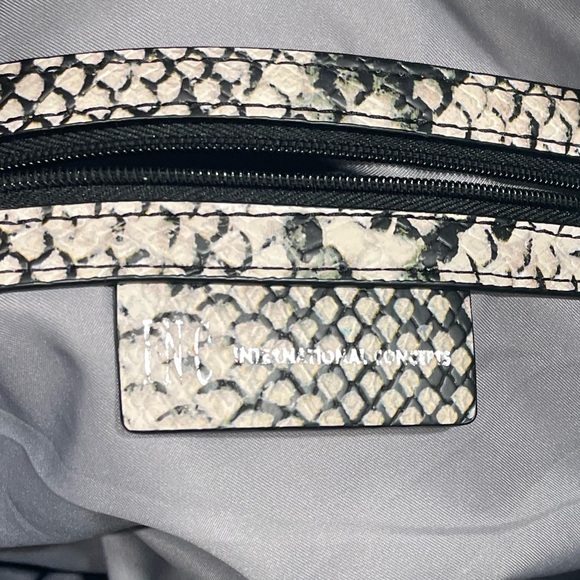 INC International
Concepts Trippii Chain Tote in snakeskin print - Picture 6 of 10